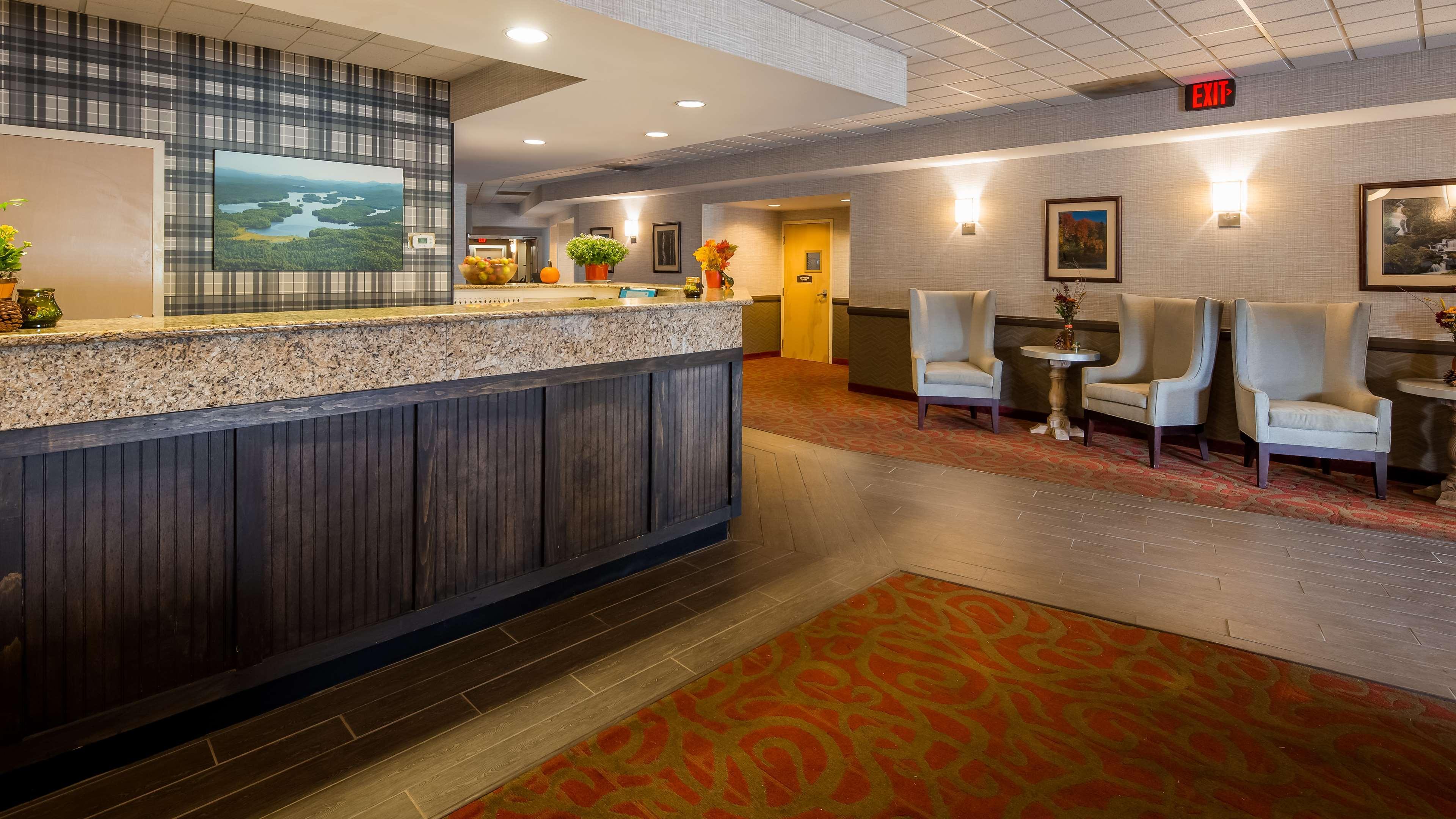 Best Western Saranac Lake Hotel Екстериор снимка